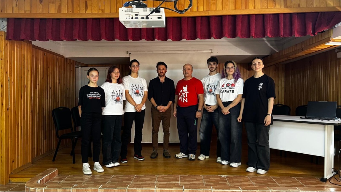 OKULUMUZDA BUGÜN UNUTULMAZ BİR BULUŞMA GERÇEKLEŞTİ